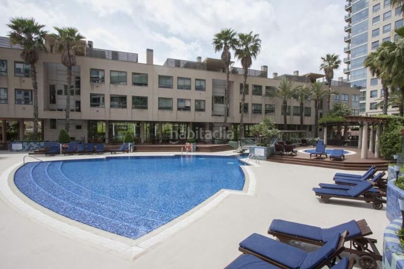 Foto ed281da2-3c33-4c42-a6e2-0b37b3cec6c1. Àtic amb calefacció aparcament piscina a Diagonal Mar i el Front Marítim del Poblenou Barcelona