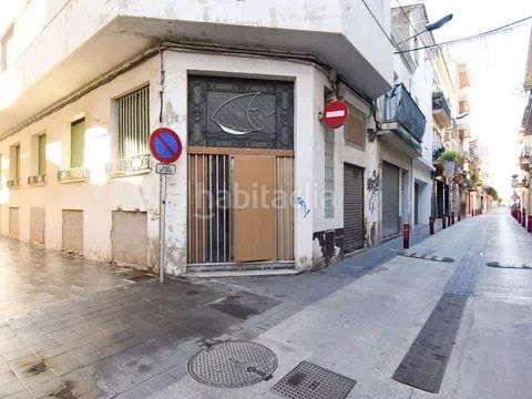 Foto 6ffe3773-adbd-421f-b977-a4ddabfdaff9. Edificio in carrer de jovara 78 in Calella