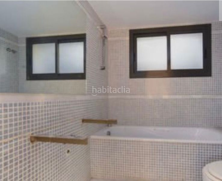 Foto a6d7881b-6d52-48f5-b449-920d8267929b. Xalet amb calefacció aparcament piscina a Alella