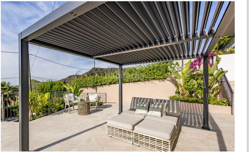 Foto b6debbdf-706d-45c5-8eaf-d0c9393181d1. Casa amb calefacció aparcament piscina a Bruguers Gavà