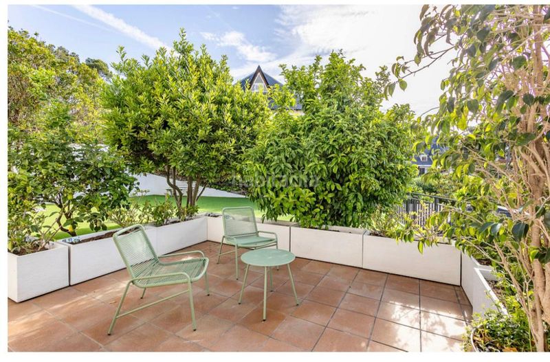 Foto c55f585c-79ec-4c72-a03a-04541a047a29. Casa amb calefacció aparcament piscina a Bruguers Gavà