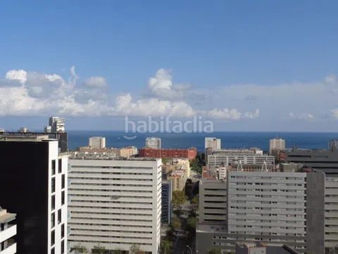 Foto fa0e423f-58fe-4d25-95ca-3347610f2774. Pis amb calefacció a Diagonal Mar i el Front Marítim del Poblenou Barcelona