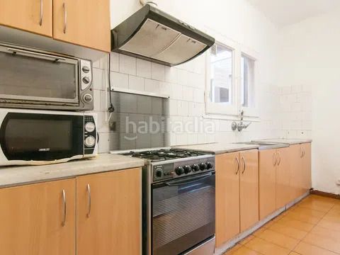 Foto 4762fcc5-5d8b-4587-937a-c30effb0339e. Pis a Sant Ramon - Maternitat Barcelona