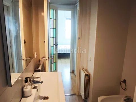 Foto ca0f4de3-ede8-4d0f-ad55-b240a976cc7c. Pis amb calefacció a La Nova Esquerra de l´Eixample Barcelona