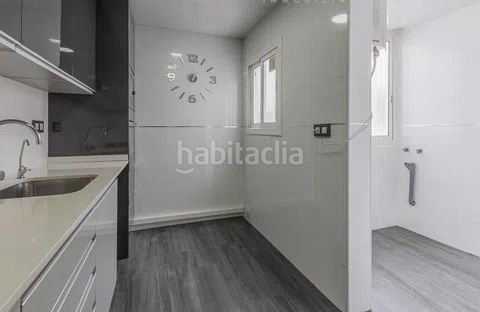 Foto 3d1a6fce-a1fc-4078-9131-1b37996cd150. Pis a Almeda - El Corte Inglés Cornellà de Llobregat