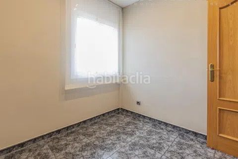 Foto b13b3bb5-9ec9-4480-9a62-50d8ccf308f2. Pis a Almeda - El Corte Inglés Cornellà de Llobregat