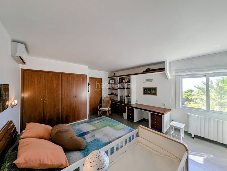 Foto d1d30c33-0c26-40a4-b3bf-ccdfe42a67a3. Casa amb calefacció aparcament a Roca Grossa Lloret de Mar