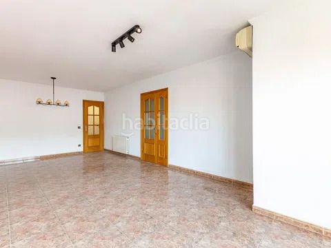 Foto 7be7488a-d994-4484-9f62-1d11da965504. Flat with heating in Can Peguera Barcelona