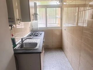 Piano terra  Carrer de góngora. 2 hab, totalmente exterior !
