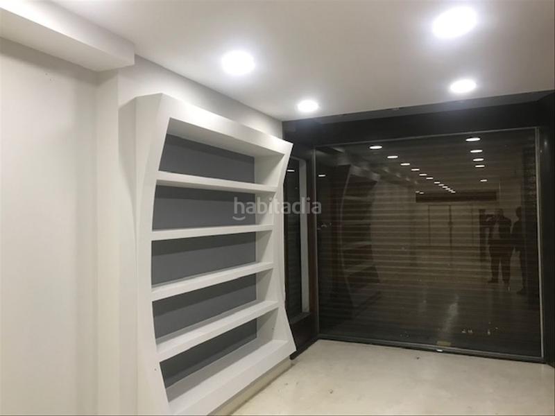 Foto 96269096-a7f5-42dc-8c2d-79bfdafdea89. Alquiler local comercial en ronda de ponent 2 botiga en Sabadell