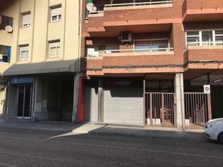 Location Local commercial à Ronda de ponent 2. Botiga
