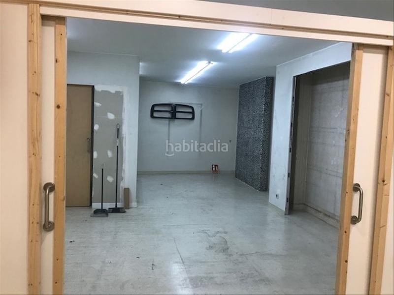 Foto 772a660d-5150-4e72-b5b2-8853f438ca08. Location local commercial dans ronda de ponent 2 dans Sabadell