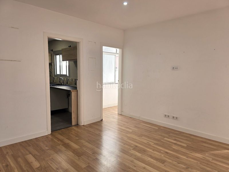 Foto 17dbac64-6269-4172-8ac4-5bd005c19b8a. Piso en La Teixonera Barcelona