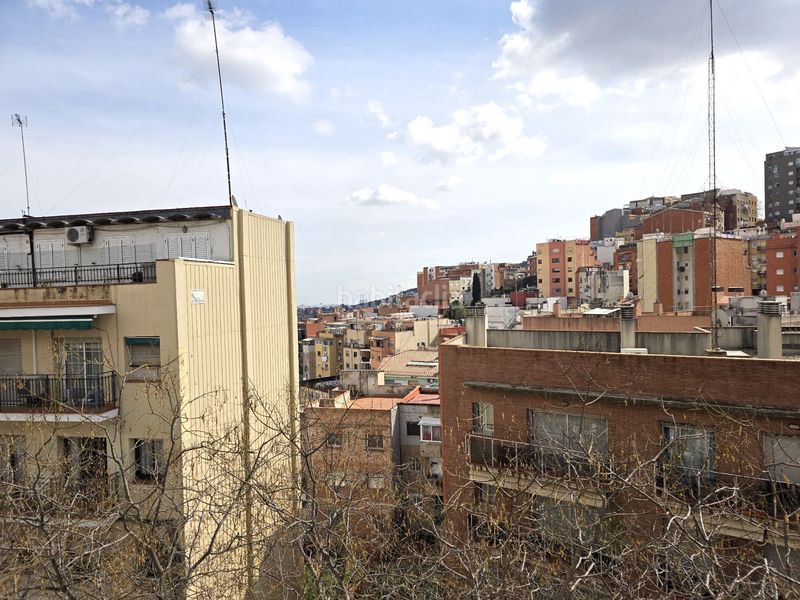Foto 4c5a12a7-24b2-41f8-8e0f-0ba8c458ba7c. Piso en La Teixonera Barcelona