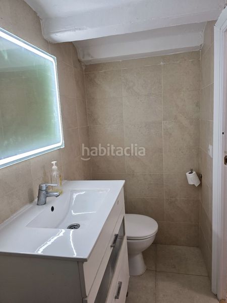 Foto d23a22e6-ee50-4f35-85cc-d58033f1e41c. Local comercial a La Nova Esquerra de l´Eixample Barcelona