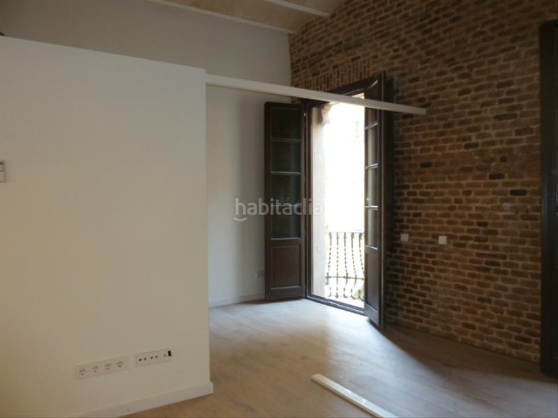 Foto 33b6e031-12cb-4944-a5f1-09af6a9e00e6. Piso en carrer de la cera 55 piso reformado integramente en Barcelona