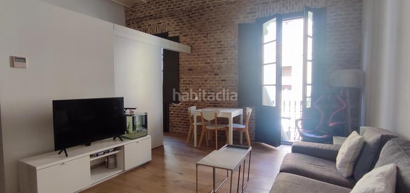 Foto e7c2090b-8727-4c8c-b611-2ef0a8a65a18. Piso en carrer de la cera 55 piso reformado integramente en Barcelona