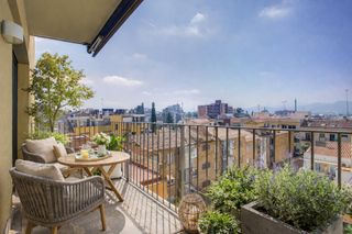 Dúplex  Carrer dolors modolell. Ático-dúplex con terraza de 65 m²  con vistas.