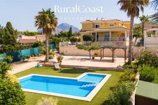 Chalet  Riu millars - ur pisnella. Magnifica villa de 500m2, 1200m2 parcela, 5 habitaciones, 3 baño