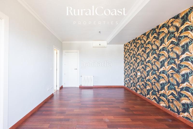 Foto 4d201148-e06f-495d-8c8c-1f835bfd7d06. Chalet magnifica villa de 500m2, 1200m2 parcela, 6 habitaciones, 3 baños, sótano, calefacción, aire acondicionado y piscina. en Busot