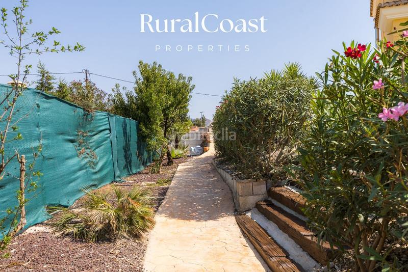 Foto a3aa83ee-60fb-4836-b734-6a8e67e888f3. Chalet magnifica villa de 500m2, 1200m2 parcela, 6 habitaciones, 3 baños, sótano, calefacción, aire acondicionado y piscina. en Busot