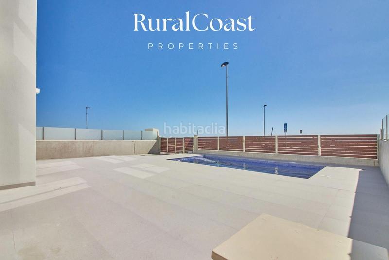 Foto 7cc72105-cf0b-4c5d-8b3c-f4bdd64ffab5. Chalet  independiente de 118m2 en el campello. piscina privada y vistas al mar y montaña en Mutxamel
