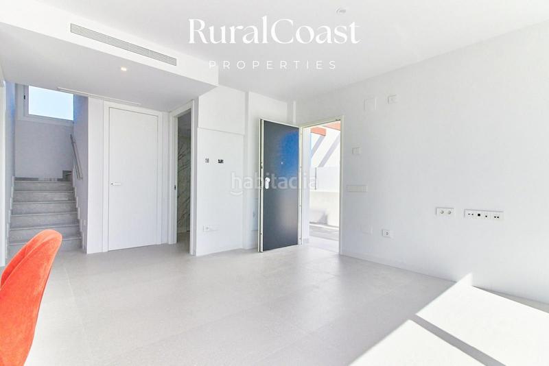 Foto 91059579-4688-43c8-b204-47d5cdafcb98. Chalet  independiente de 118m2 en el campello. piscina privada y vistas al mar y montaña en Mutxamel