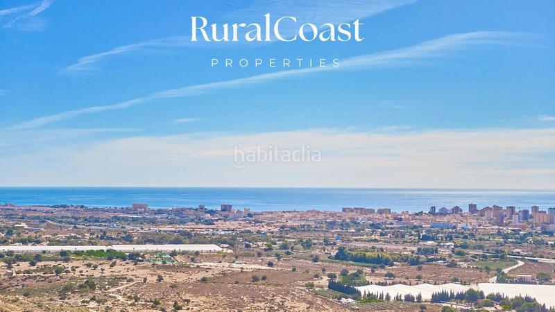 Foto 9e082521-2964-43cf-89a3-ca0f06a94623. Chalet  independiente de 118m2 en el campello. piscina privada y vistas al mar y montaña en Mutxamel