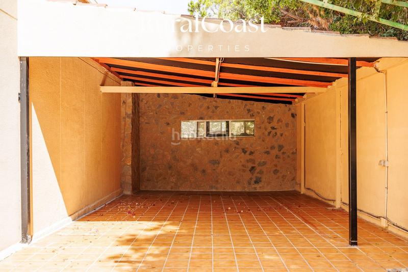 Foto a8d3965e-ca50-49cf-8726-daf2a328712a. Chalet villa exclusiva con licencia de turismo de 4 dormitorios y 4 baños con piscina y vistas al mar y montaña en coveta fumá, el campel en Campello (el)