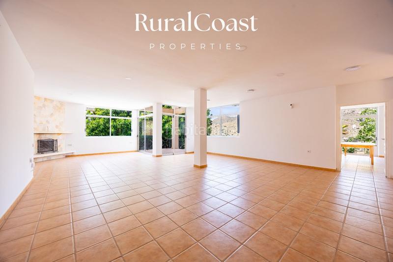 Foto df3ec742-33f3-40ab-9fcf-41c3dbca63db. Chalet villa exclusiva con licencia de turismo de 4 dormitorios y 4 baños con piscina y vistas al mar y montaña en coveta fumá, el campel en Campello (el)