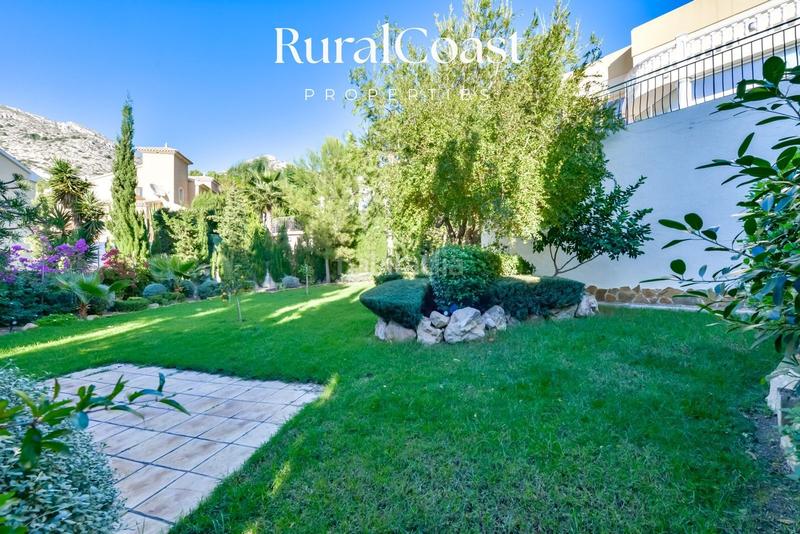 Foto 2e5a6cd2-e7e5-4f1f-b6e9-68f25c8ef828. Chalet sensacional chalet independiente hills. 3 habitaciones. 3 baños. piscina privada y excelentes vistas panorámicas en Altea