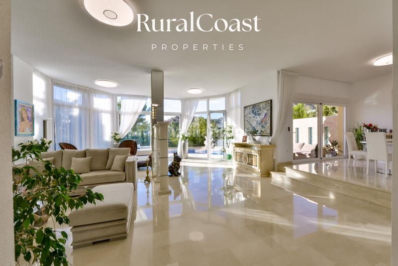 Foto 5e4f240f-0750-4a53-a181-c4cadab04868. Chalet sensacional chalet independiente hills. 3 habitaciones. 3 baños. piscina privada y excelentes vistas panorámicas en Altea