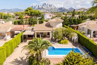 Chalet  Rio verde. Chalet independiente, parcela 807m2, 120m2, 3 habitaciones, 2 ba