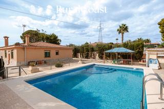 Chalet  Poniente. Chalet independiente, parcela 1279m2, 106m2, 4 habitaciones, 1 b