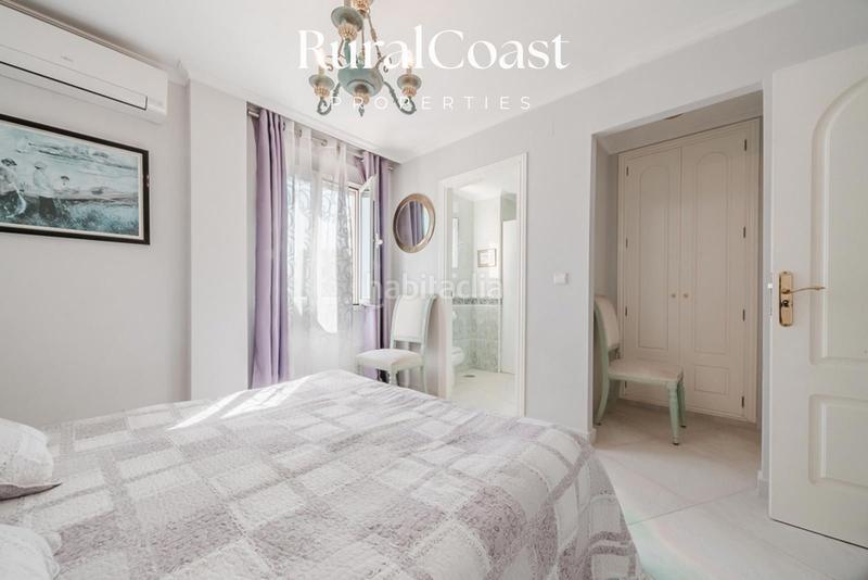 Foto 237404bb-1601-47df-a0d7-c9266579db5a. Chalet avec chauffage parking piscine dans Pueblo Español-Coveta Fumá Campello (el)