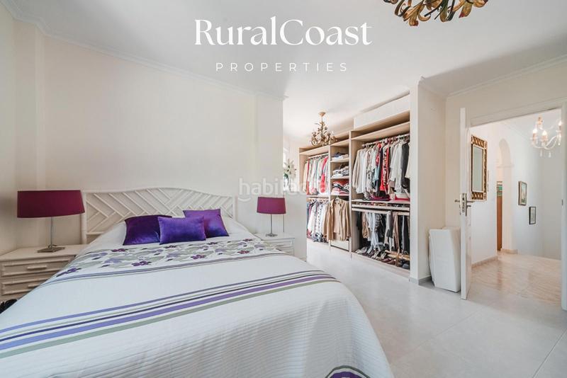 Foto 28e08efb-6505-4061-9c59-59f5b7085b8d. Chalet avec chauffage parking piscine dans Pueblo Español-Coveta Fumá Campello (el)