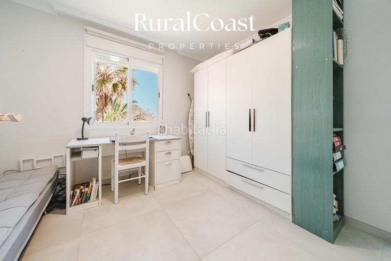 Foto 33cd4f73-36b8-43cf-8d97-29e533c5b8e5. Chalet avec chauffage parking piscine dans Pueblo Español-Coveta Fumá Campello (el)