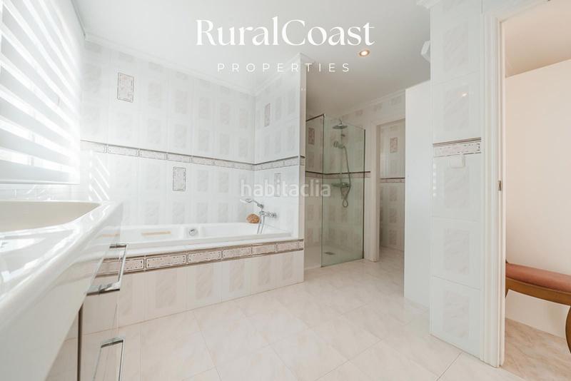 Foto 5c31a807-61ae-464c-b952-12458cb265e5. Chalet avec chauffage parking piscine dans Pueblo Español-Coveta Fumá Campello (el)