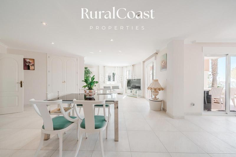 Foto 67358b41-c048-41c2-8737-ff9beaf206d6. Chalet avec chauffage parking piscine dans Pueblo Español-Coveta Fumá Campello (el)