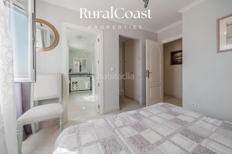 Foto ba2f5e5b-82dd-4b6b-b3ac-dcee0be76bec. Chalet avec chauffage parking piscine dans Pueblo Español-Coveta Fumá Campello (el)