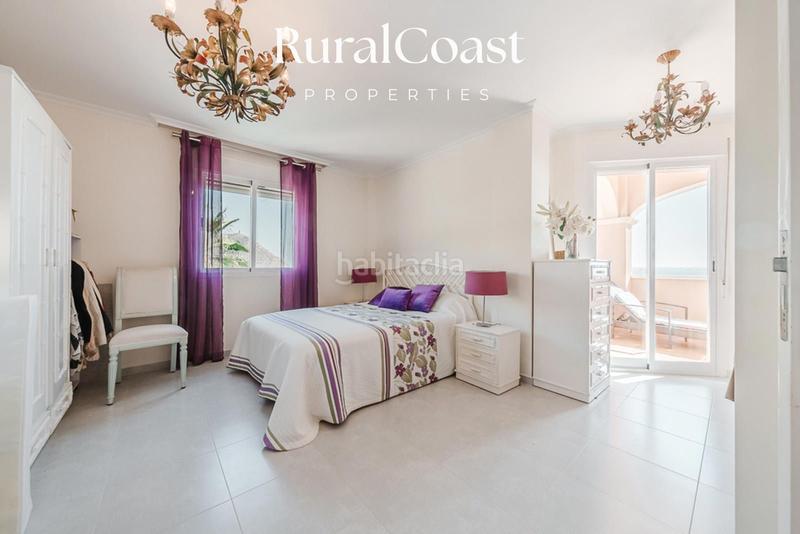 Foto bb8ced7b-b09c-4bbe-bee3-978e591d8ea7. Chalet avec chauffage parking piscine dans Pueblo Español-Coveta Fumá Campello (el)