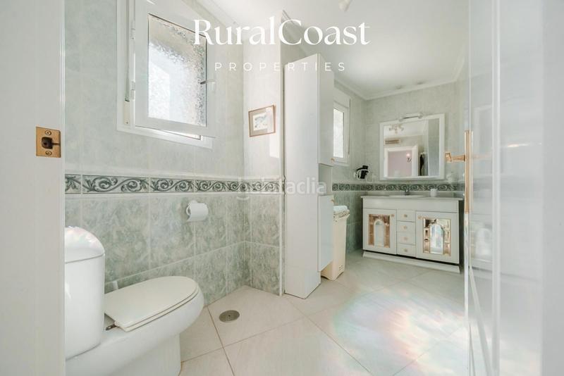 Foto ef1c937d-6039-47e0-9c44-b8adcef9ce1d. Chalet avec chauffage parking piscine dans Pueblo Español-Coveta Fumá Campello (el)