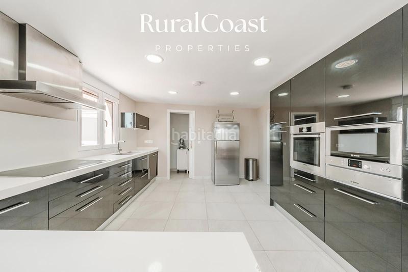 Foto f89e4f39-94e2-4262-8b4e-ae83c39ce987. Chalet avec chauffage parking piscine dans Pueblo Español-Coveta Fumá Campello (el)