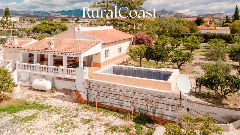 Foto ff634048-e527-4e03-8c50-8bc3c6c0c1a8. Xalet amb calefacció aparcament piscina a Valle del Sol Mutxamel