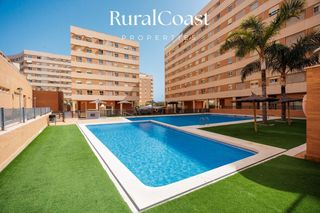 Flat  Matrona maria de gracia cases penades. Luminoso piso de 2 dormitorios con urbanización completa frente