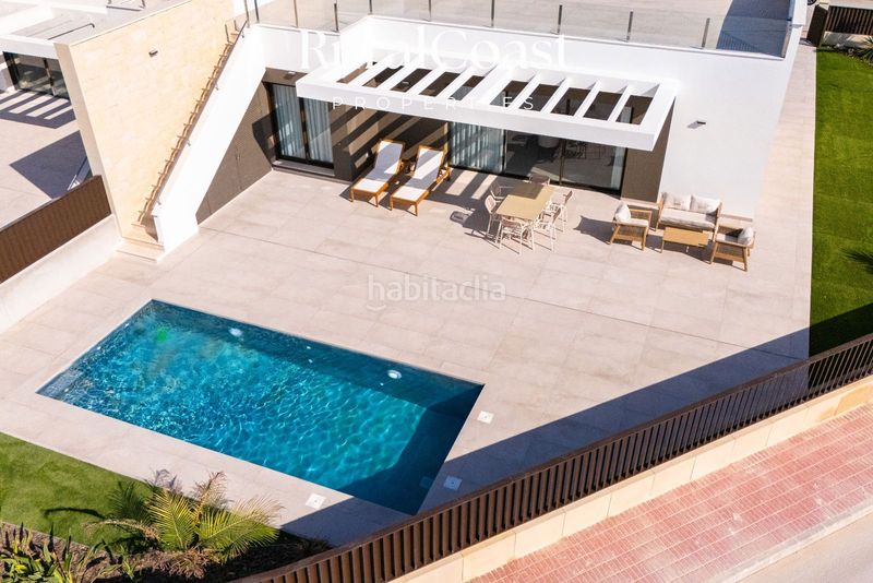 Foto ef6890c6-45fe-4629-baaa-591dc9eeee53. Casa amb aparcament piscina a Bonalba-Cotoveta Mutxamel