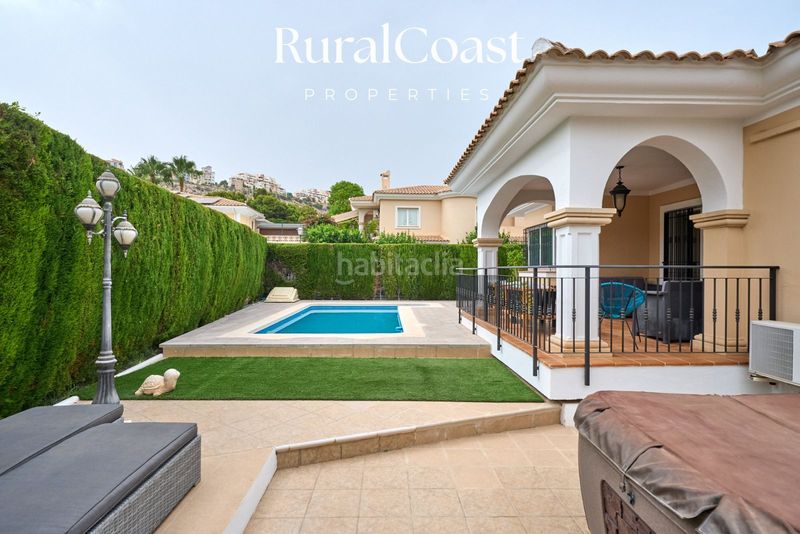 Foto d870a864-a588-44a5-be96-2935bd1f1f01. Xalet amb calefacció aparcament piscina a Bonalba-Cotoveta Mutxamel