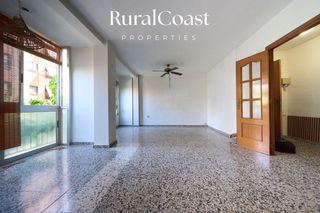 Piso  Generalitat valenciana. Espacioso piso, pleno centro el campello  ubicaci�n y potencial,