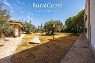 Xalet  Calle riu vinalopó. Chalet independiente, parcela 3500m2, 331m2, 5 habitaciones, 3 b