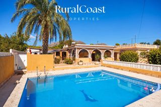 Chalet  Partida foia parra. Chalet independiente, parcela 1355m2, 124 m2, 3 habitaciones y 3